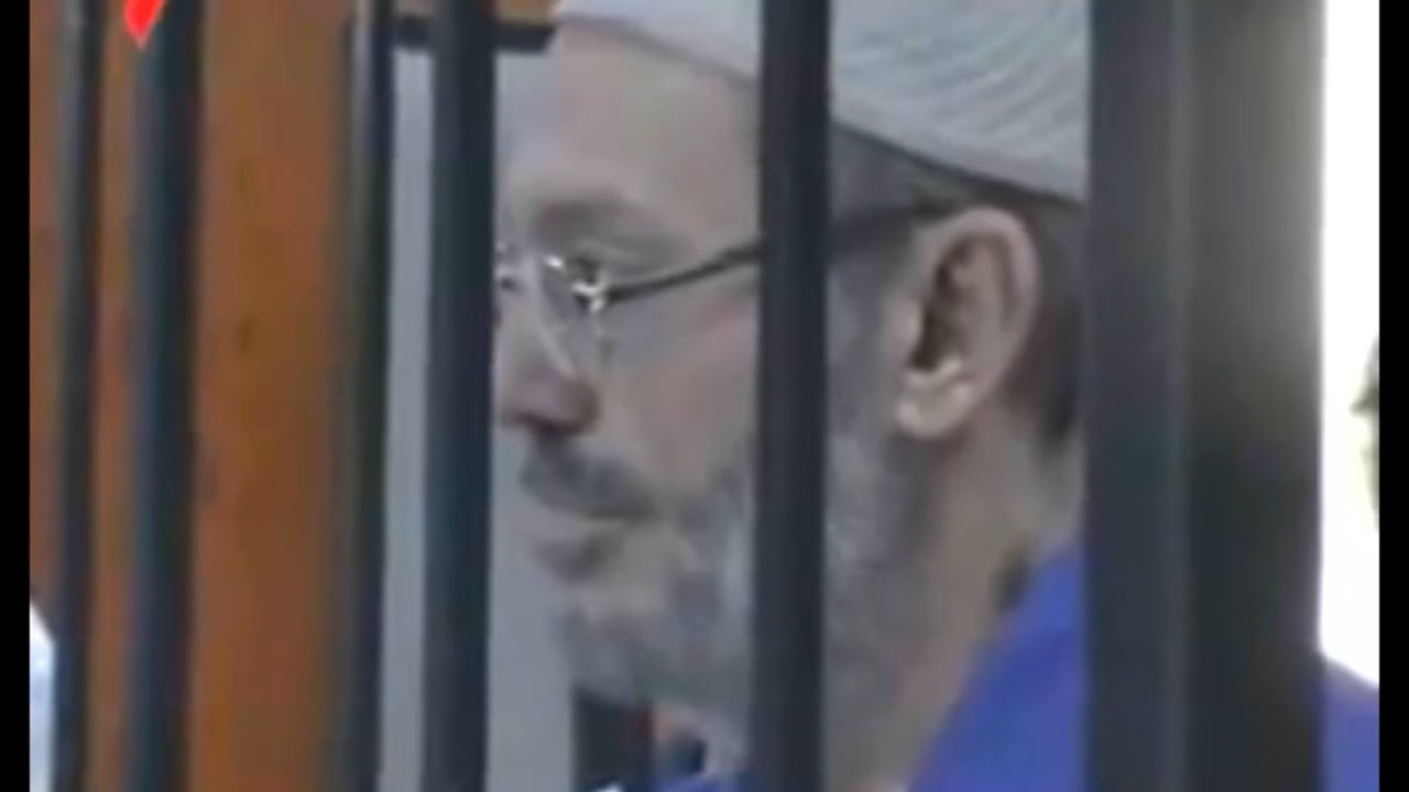 محاكمة احمد ابراهيم ومتهمون آخرون من أعوان القذافي 31-07-2013 قراءة الحكم
