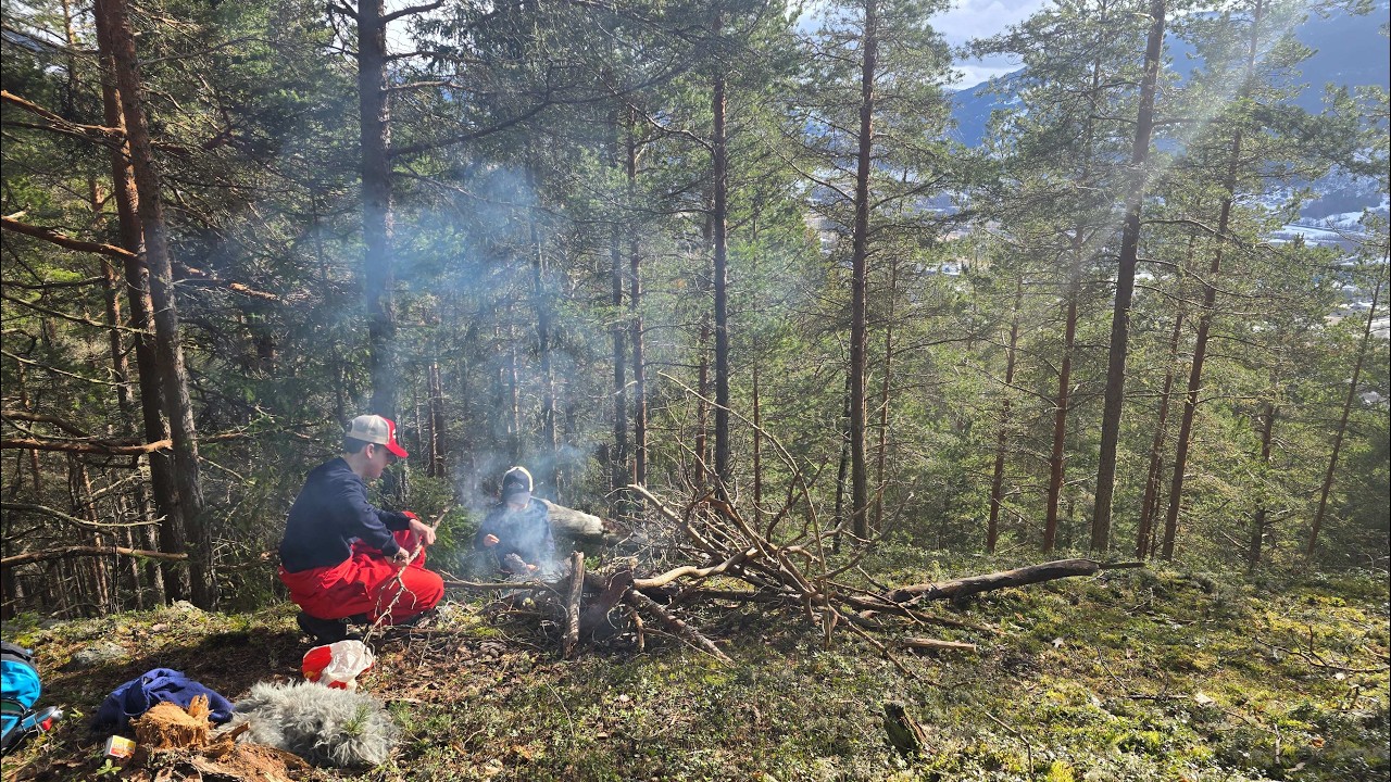 Vår første Mikroekspedisjon. Vi lager Pinnebrød På Bål. Vi tester det i en UlveFri Skog på Frya!