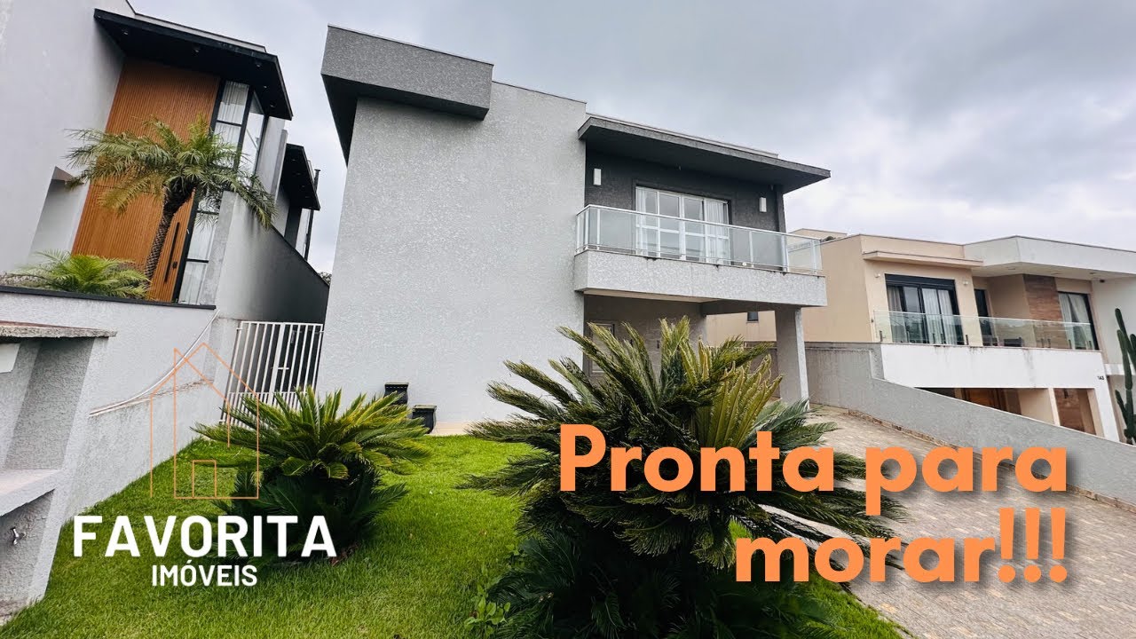 Casa à venda com 5 suítes no condomínio Santa Maria 