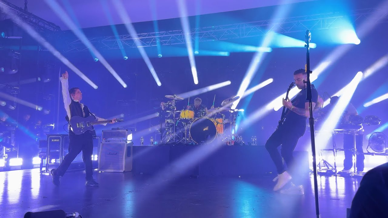 Muse - Knights of Cydonia (Half step down live debut) - Helsinki Kulttuuritalo 12.6.2025 Finland
