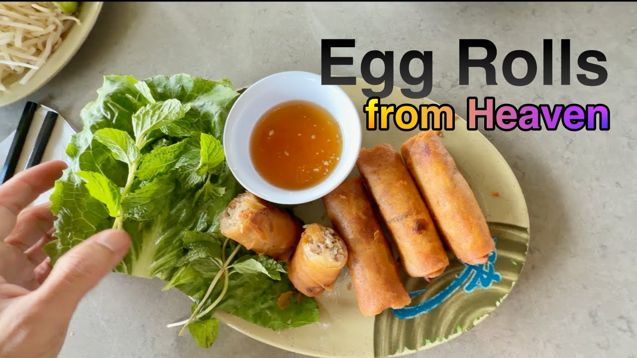 Egg Rolls from Heaven: Crispy, Juicy, and Fresh with Herbs!