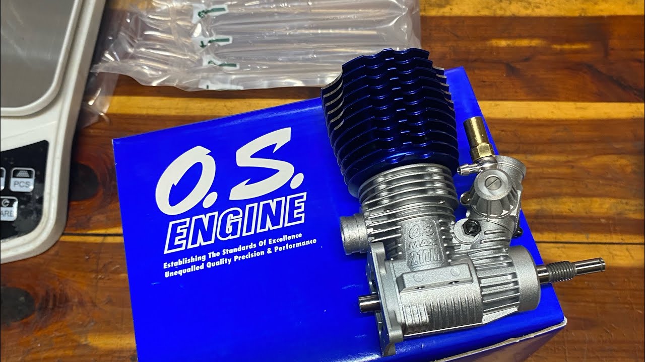 Unboxing a O.S. MAX 21TM with short review 