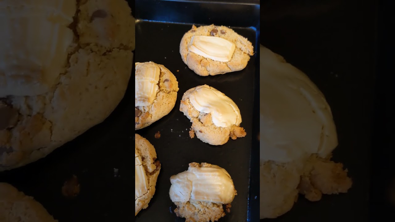 made gooey cookies for the first time #cookies #baking #homebaker #bakinglove #bakinggoods