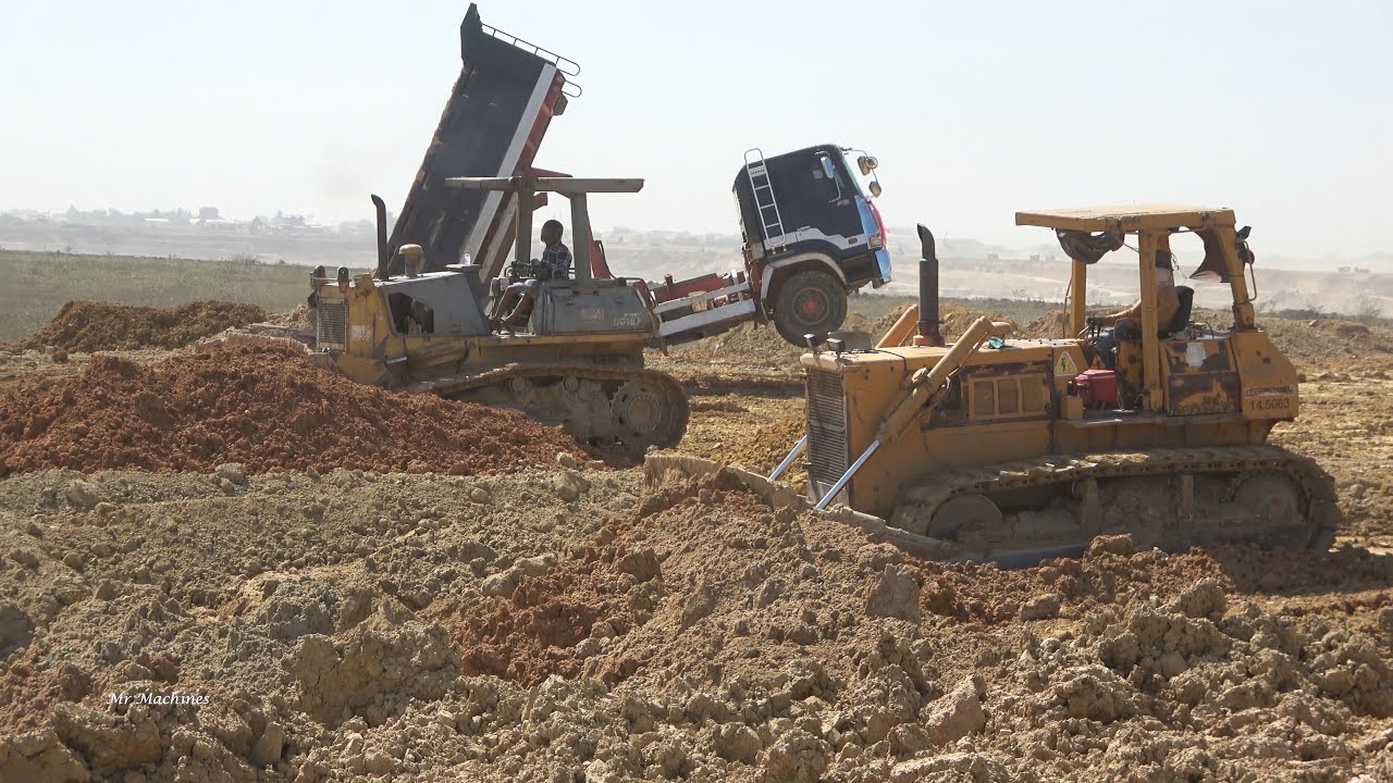 OMG !!! Amazing Heavy Bulldozer Dump Truck Operator Skill Spreading Dirt on Road in Action