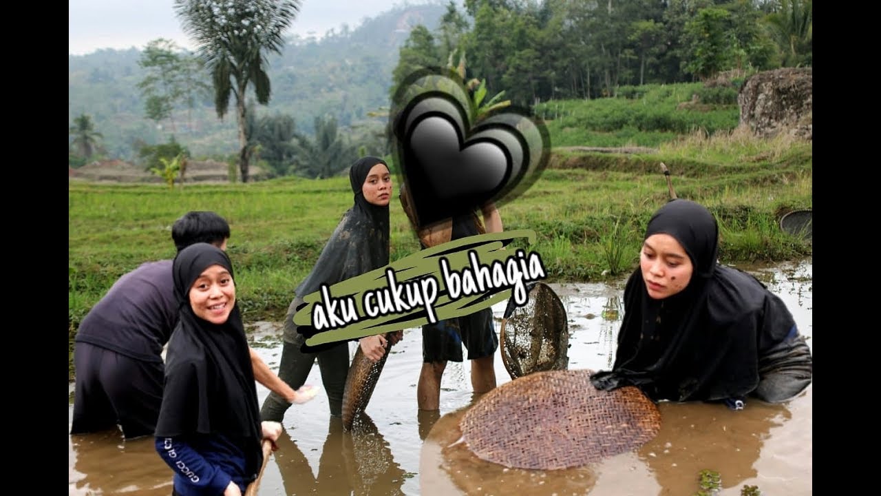KOCAK ! Pria Ini Bikin Lesti Nyemplung Ke Sawah Dan Beginilah Jadinya...