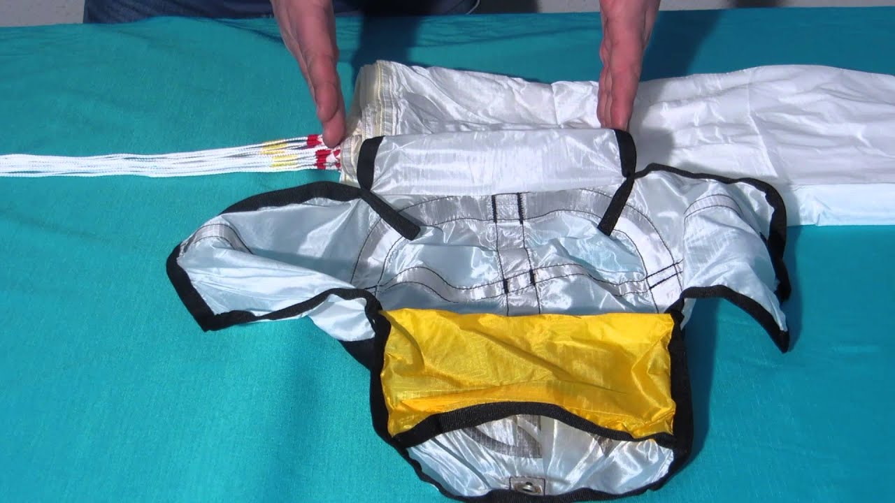 How to pack a paragliding reserve