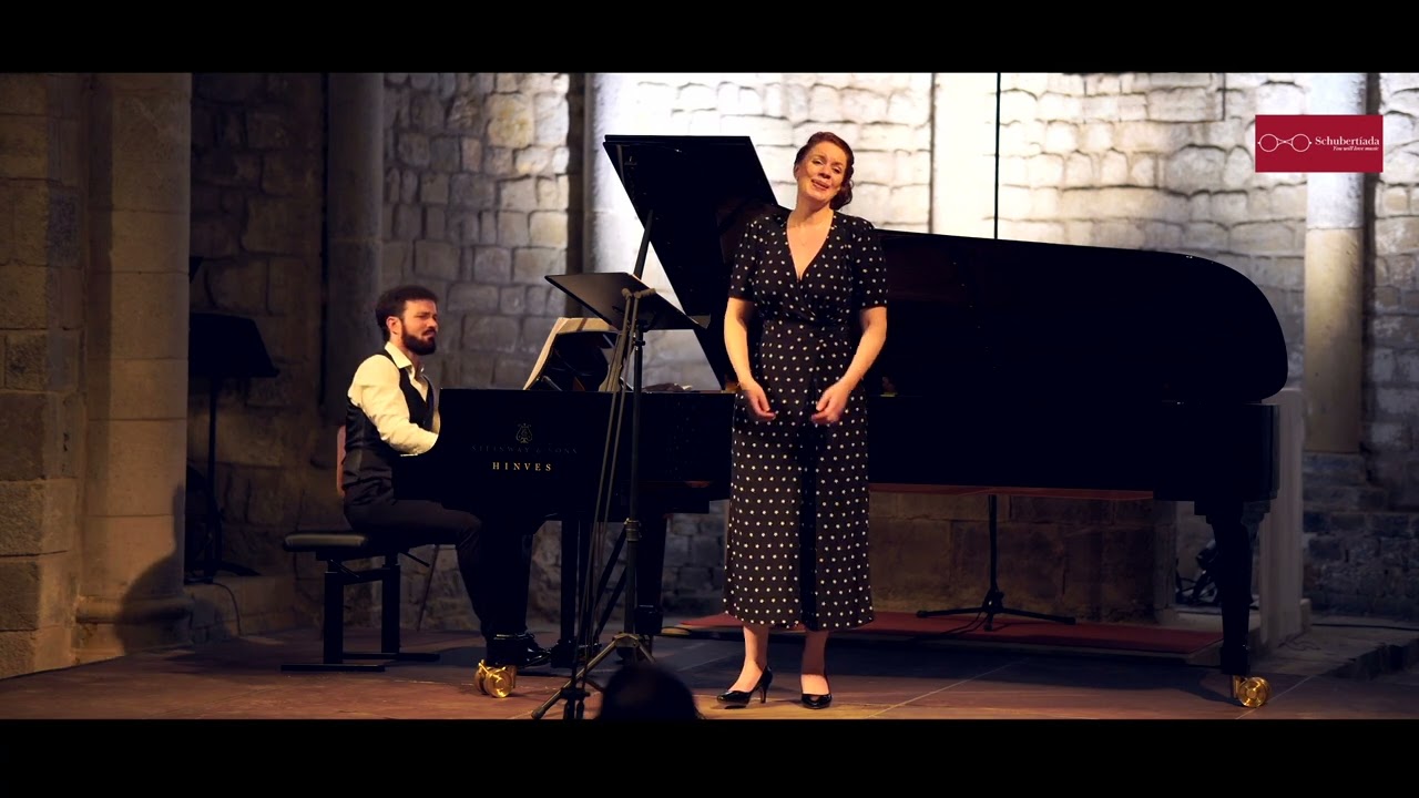 Mahler: Liebst du um Schönheit (Rückert Lieder). Catriona Morison & Ammiel Bushakevitz