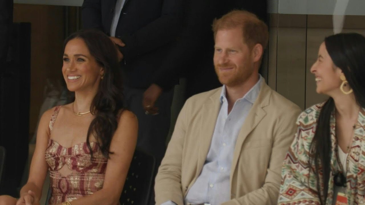 Prince Harry, Meghan watch cultural performance during Colombia tour | AFP