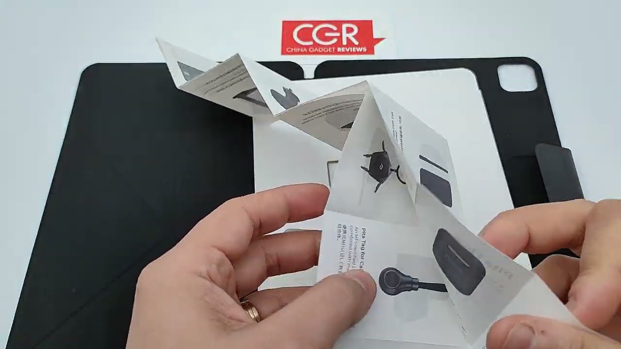 Unboxing PITAKA MagEZ Folio 2 11'' Case for iPad Pro 