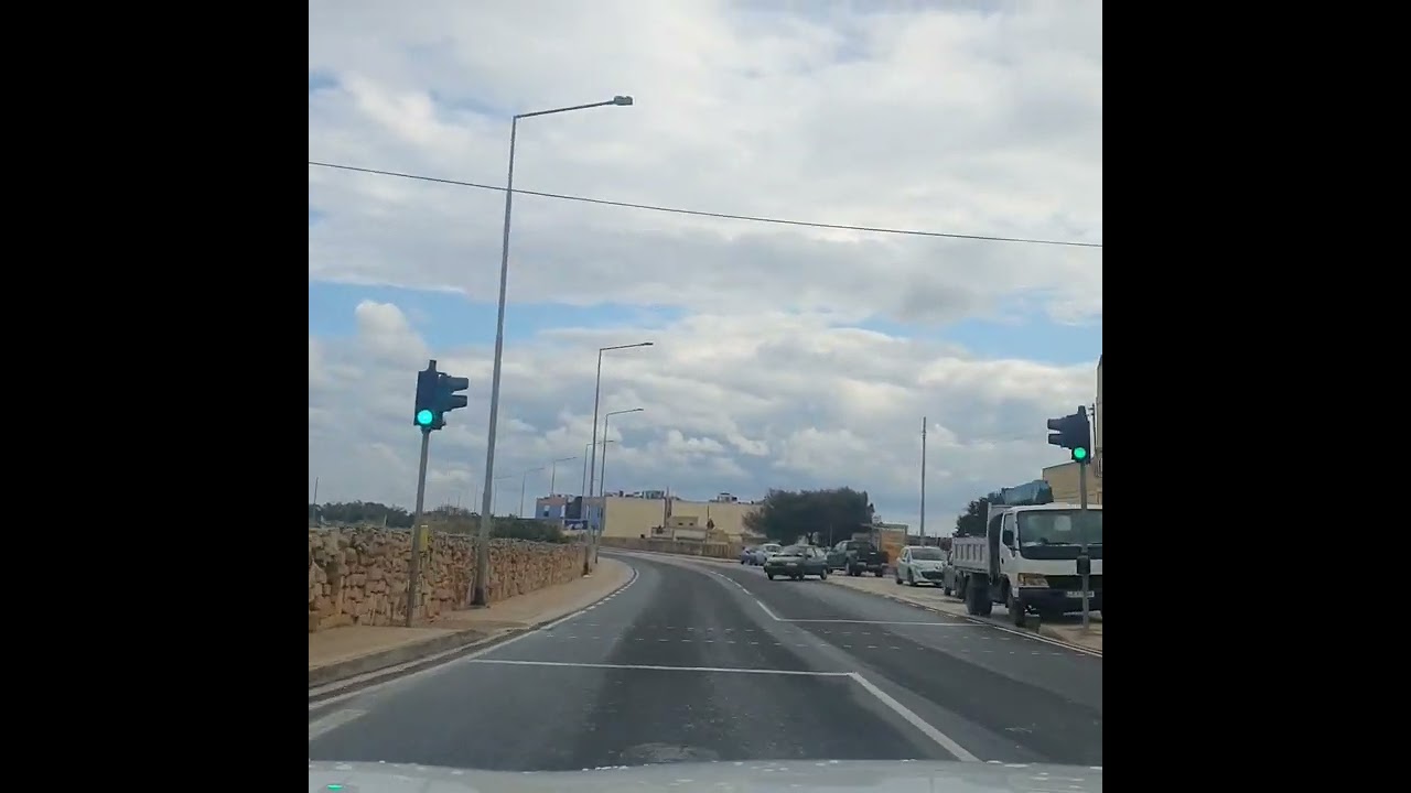 Complete road trip around Malta.