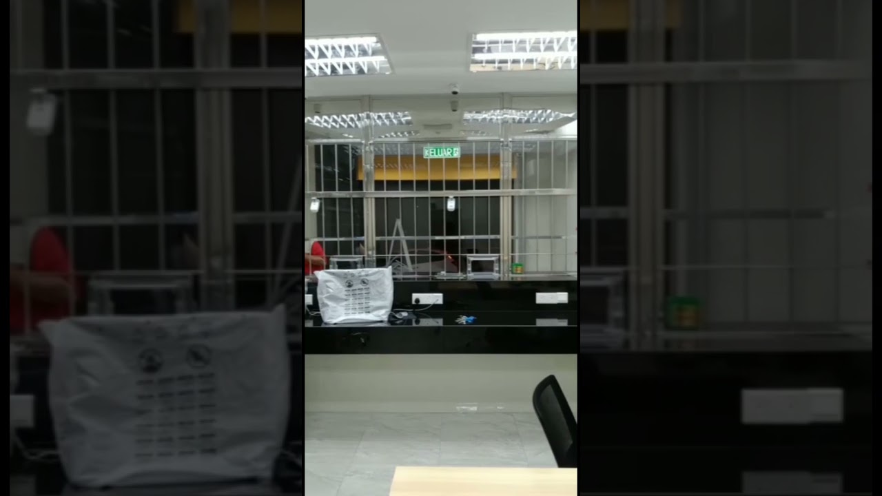 How Gold Store Sales Counters Are design