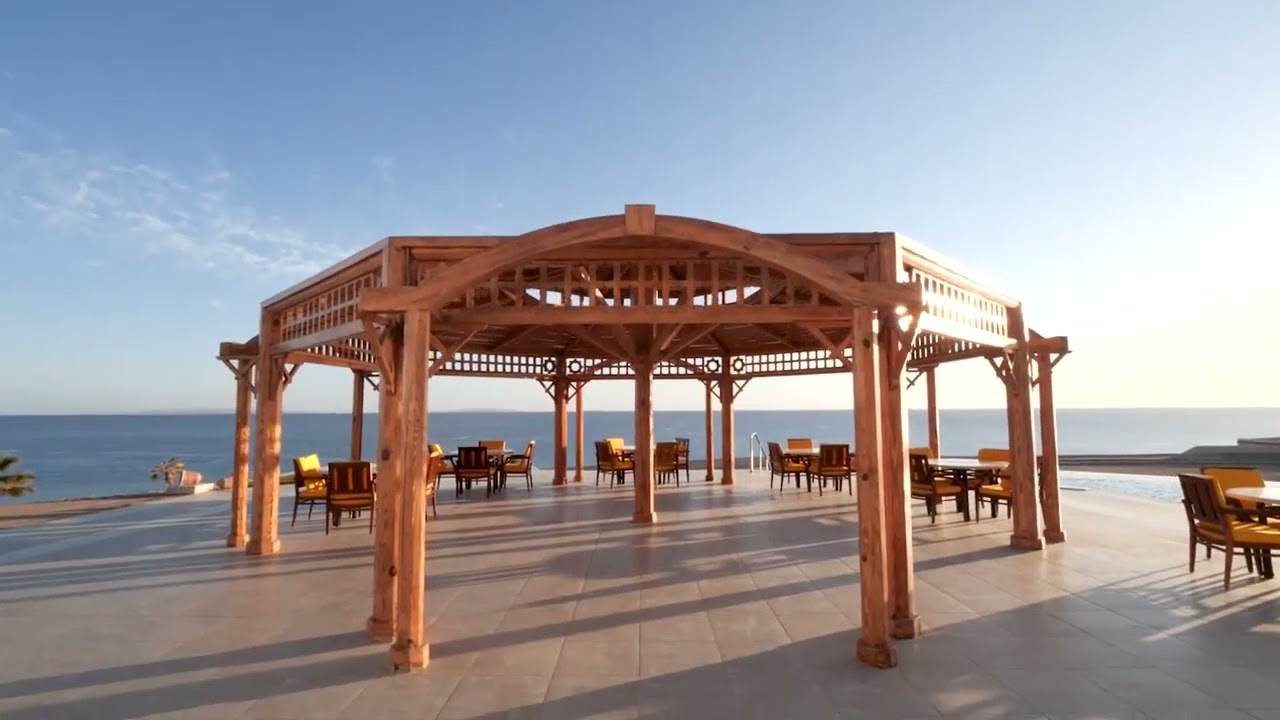 Poolside Perfection at The Oberoi Beach Resort, Sahl Hasheesh | The Pergola Restaurant Experience