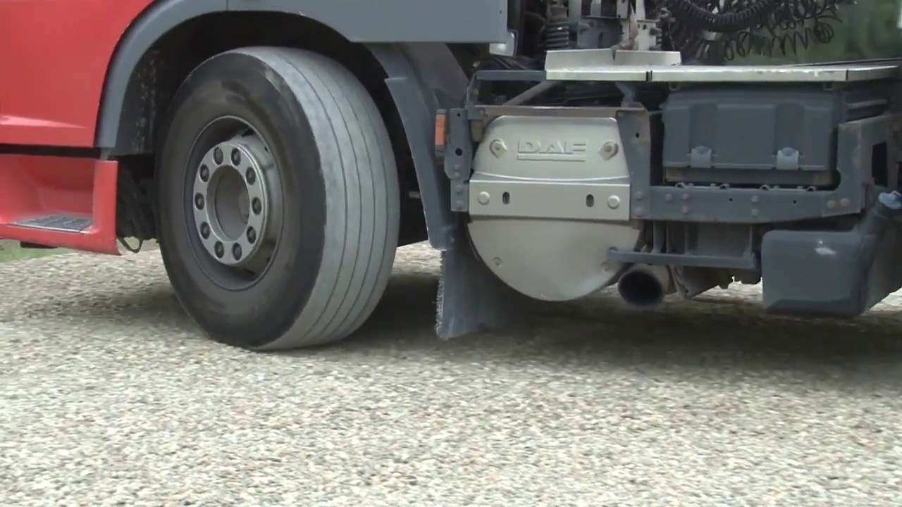 EuroGravel gravel grids: testing the load resistence with a truck