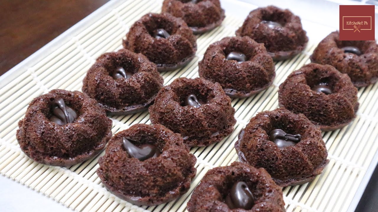 Steamed Chocolate Cupcake | KitcheNet Ph