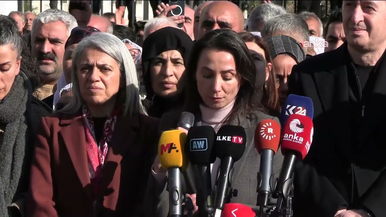 DEM Parti Grup Toplantısı Mardin'in Nusaybin ilçesindeki Sınır Parkı’nda düzenleniyor #Canlı