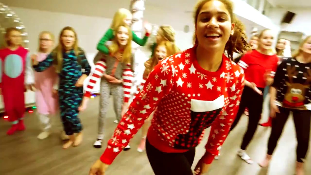 DC058 Christmas party lipdub