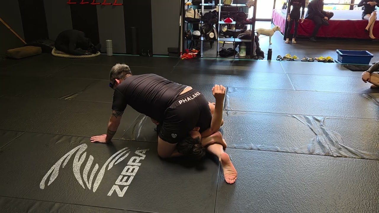 Side Crucifix - Reverse Triangle 