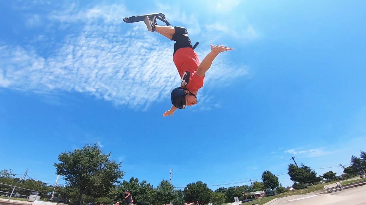 SCOOTERING AT FLORENCE KENTUCKY SKATEPARK