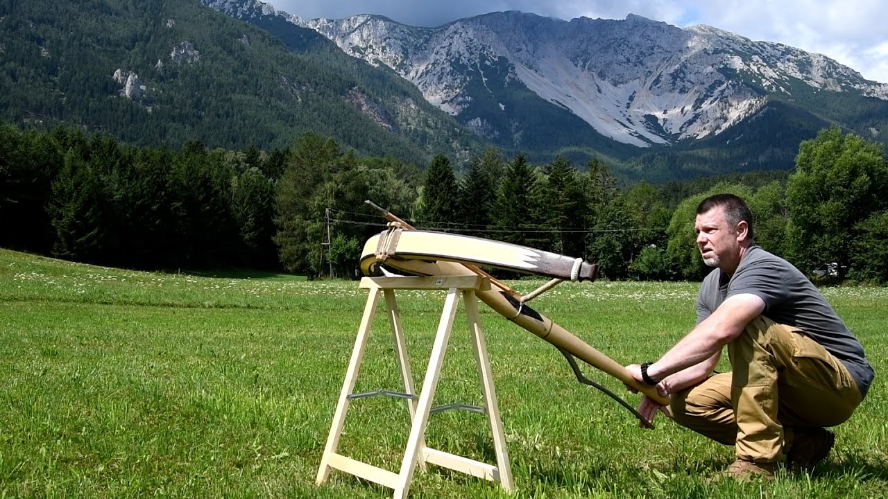 Shooting a Medieval 1257 lb Great Horn Composite Crossbow - version 2.0