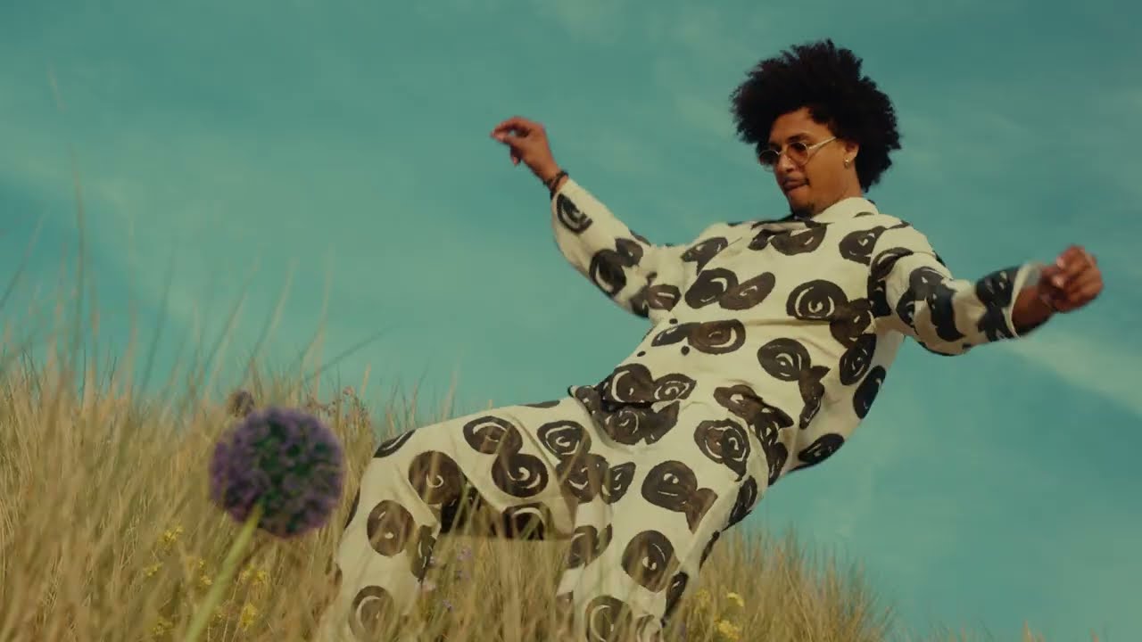 Pie - Last Rays of Sunshine (Music Video)