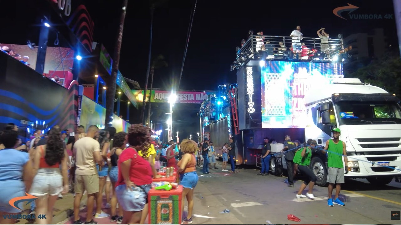 CARNAVAL DE SALVADOR  BAHIA 🇧🇷 CANTOR THEUZINHO