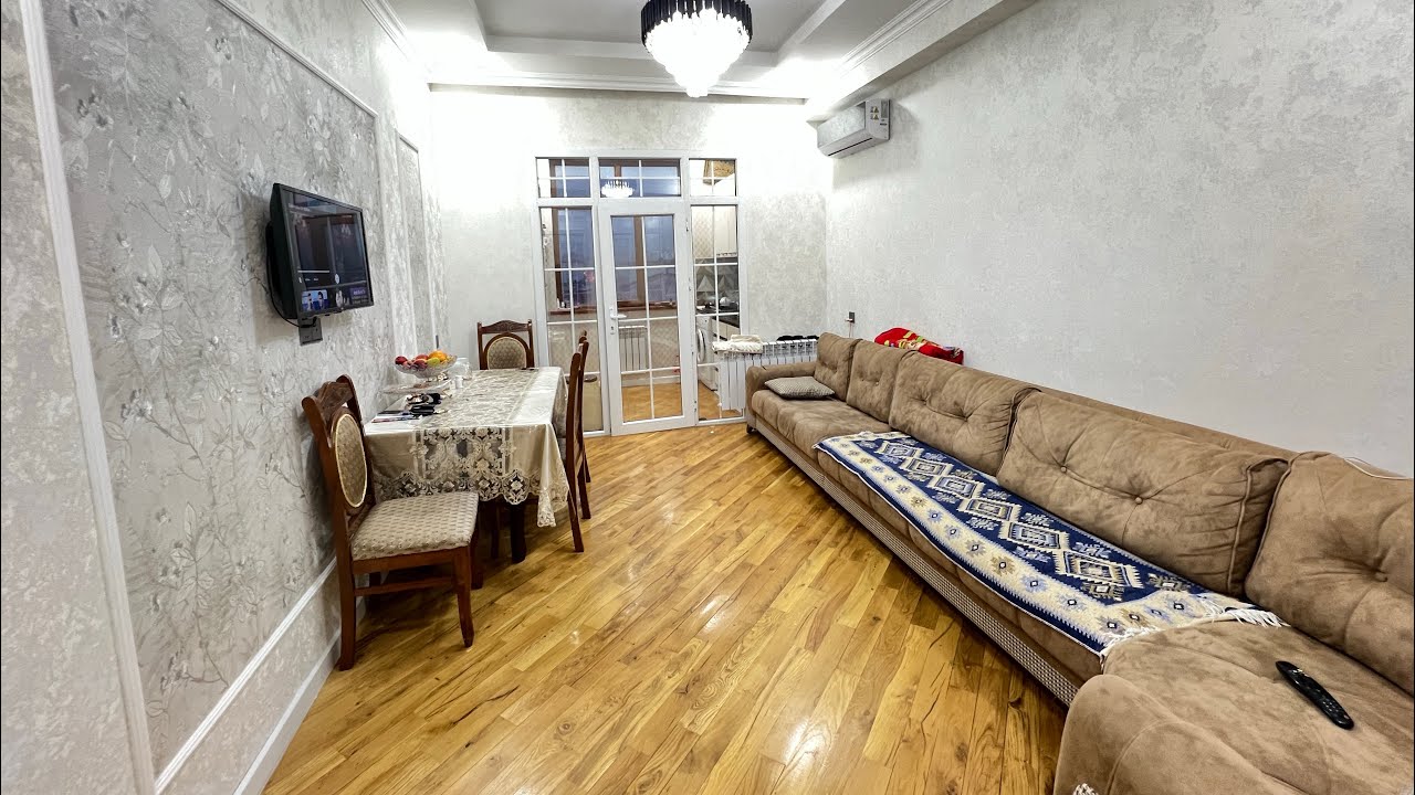 Şəhərin mərkəzində əşyalı kupçalı 2 otaqlı bina evi satılır 112000 Azn 0708939090
