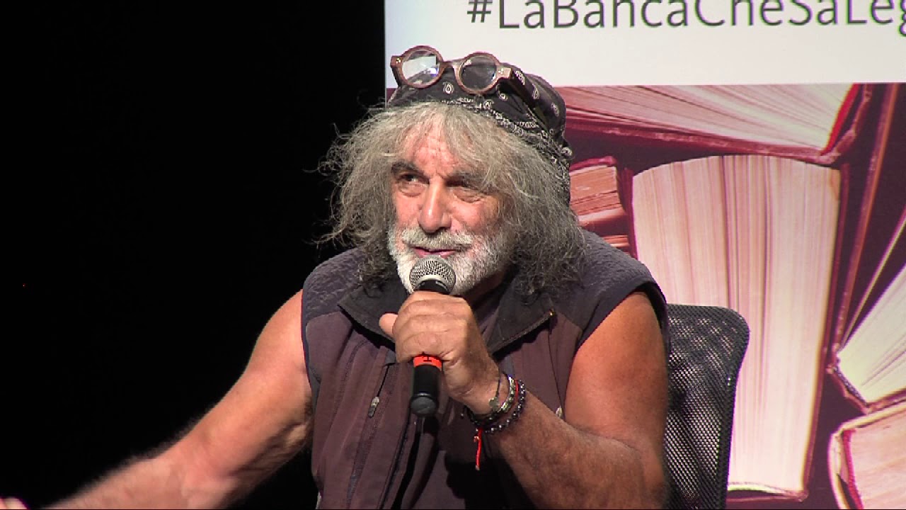 MAURO CORONA