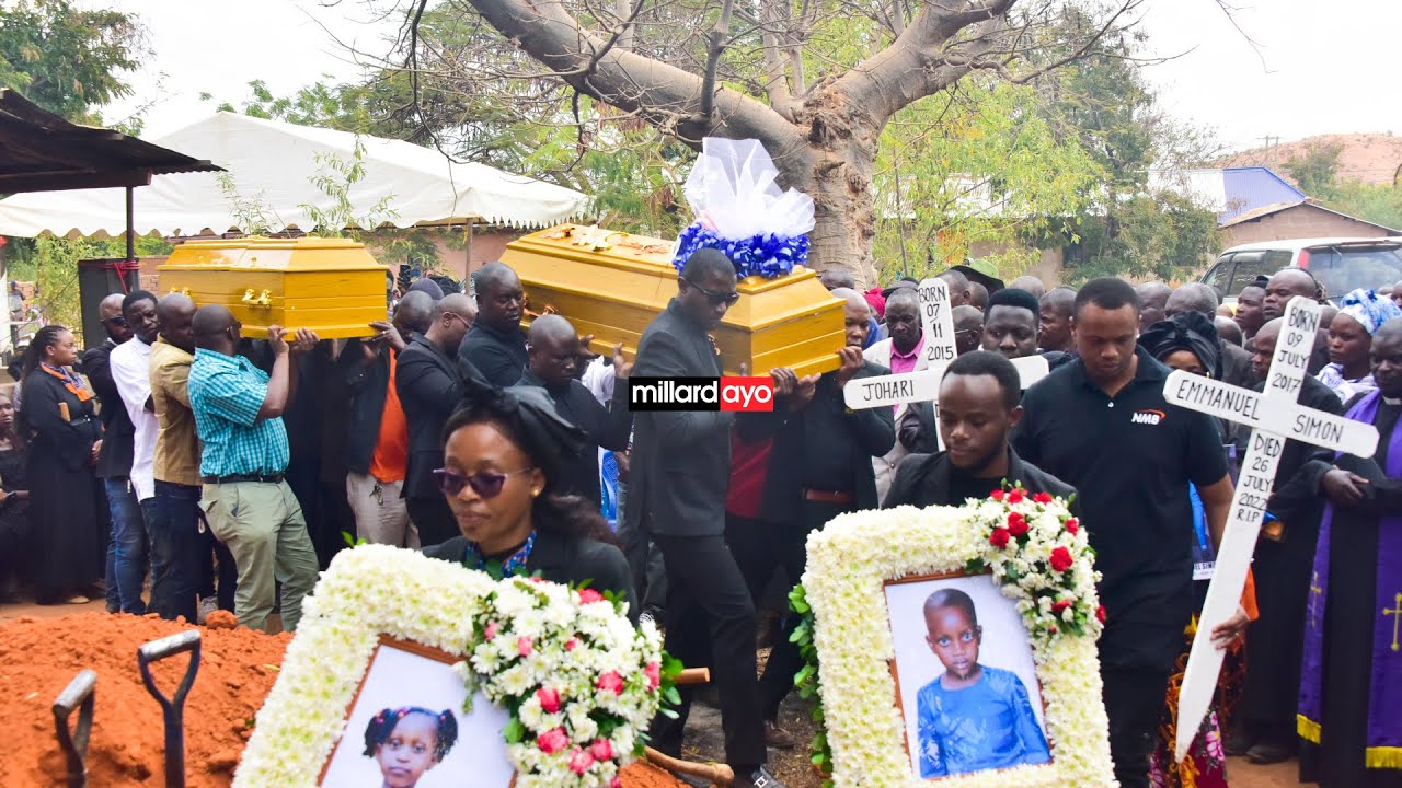 HUZUNI YATAWALA MAZISHI YA WATOTO WA FAMILIA MOJA WALIOKUFA KWA AJALI MTWARA