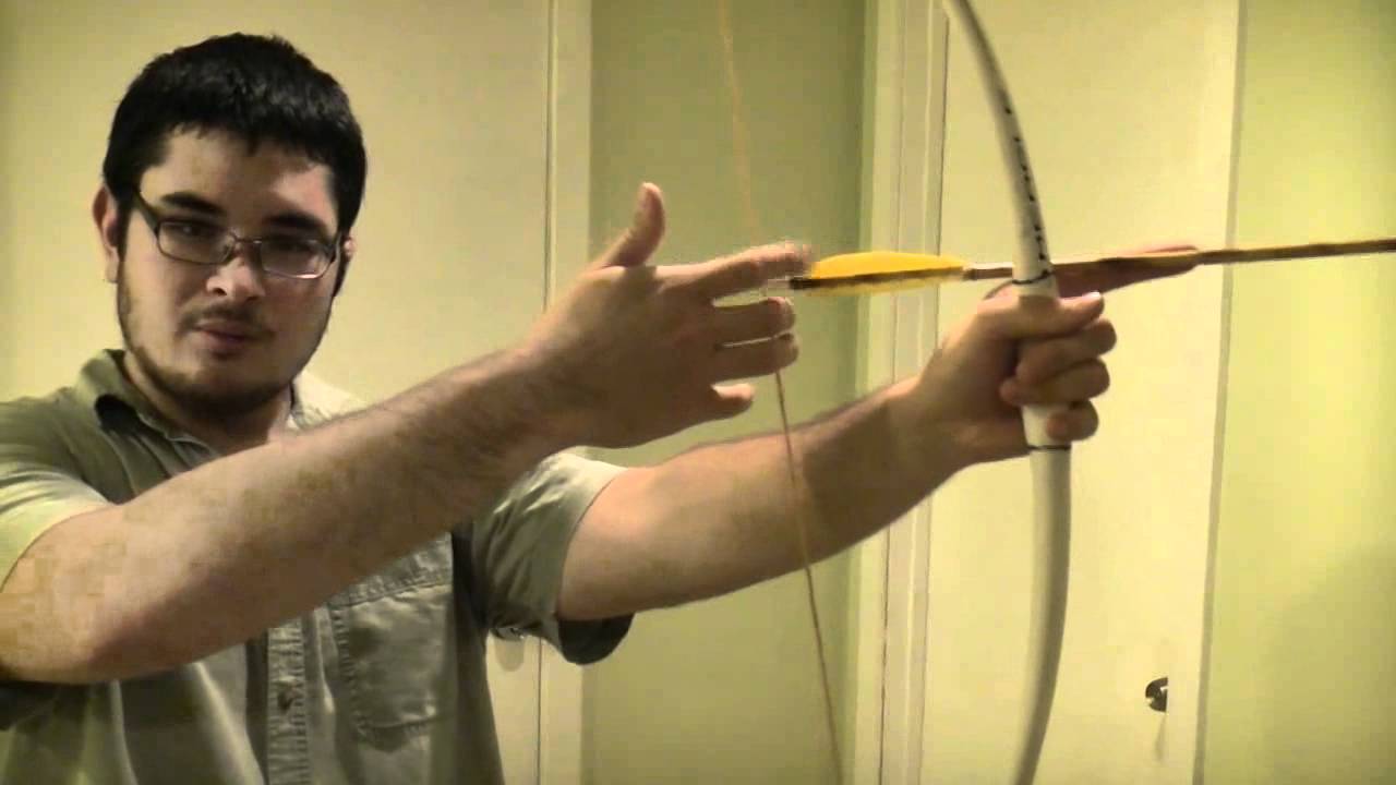 How to Hold a Bow With No Arrow Rest