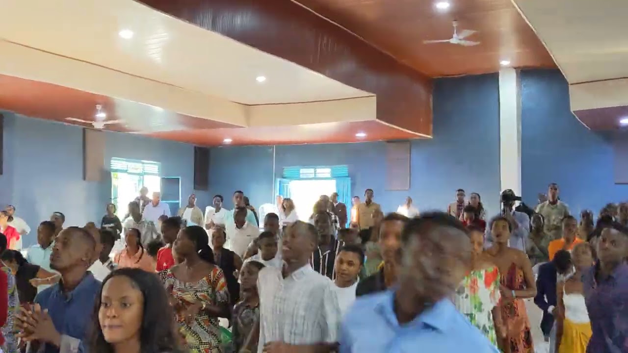 Ahava worship team hamwe nabayumbe EENR