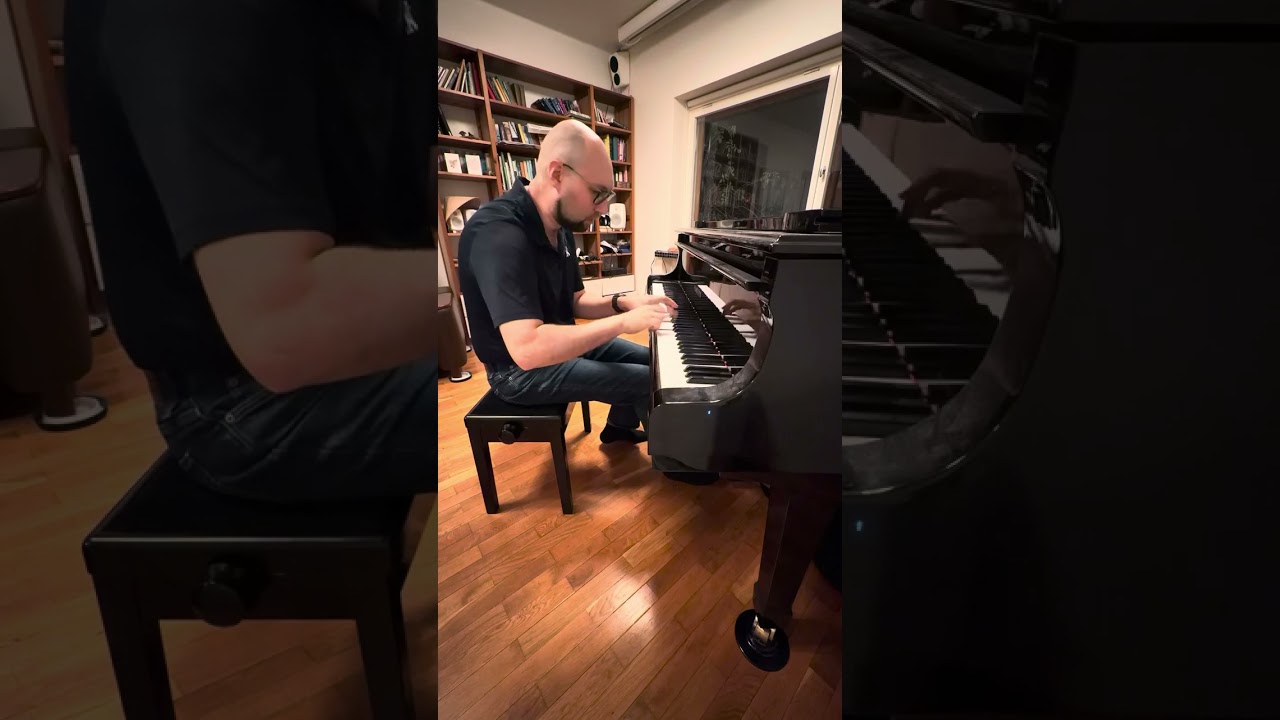 Improvisation on Tchaikovsky style – Swan lake blending with Nordic Christmas folk 😉