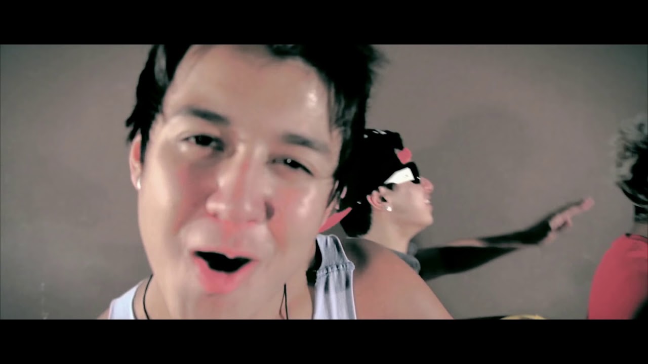 TRIO YEAH - Mais Um Beijo HD [1080p] (V&iacute;deo Clipe Oficial)