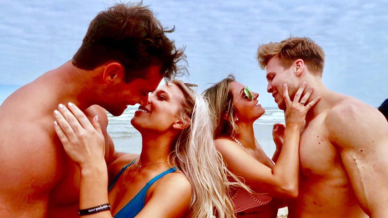Picking Up Girls With a 23 Year Old Virgin | Connor Murphy Vlogs