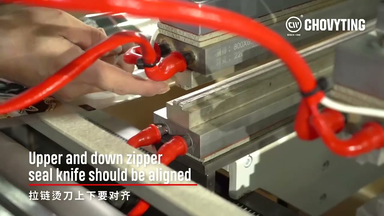 automatic laminated plastic 3 side sealing gusset bag zip lock pouch making machine
