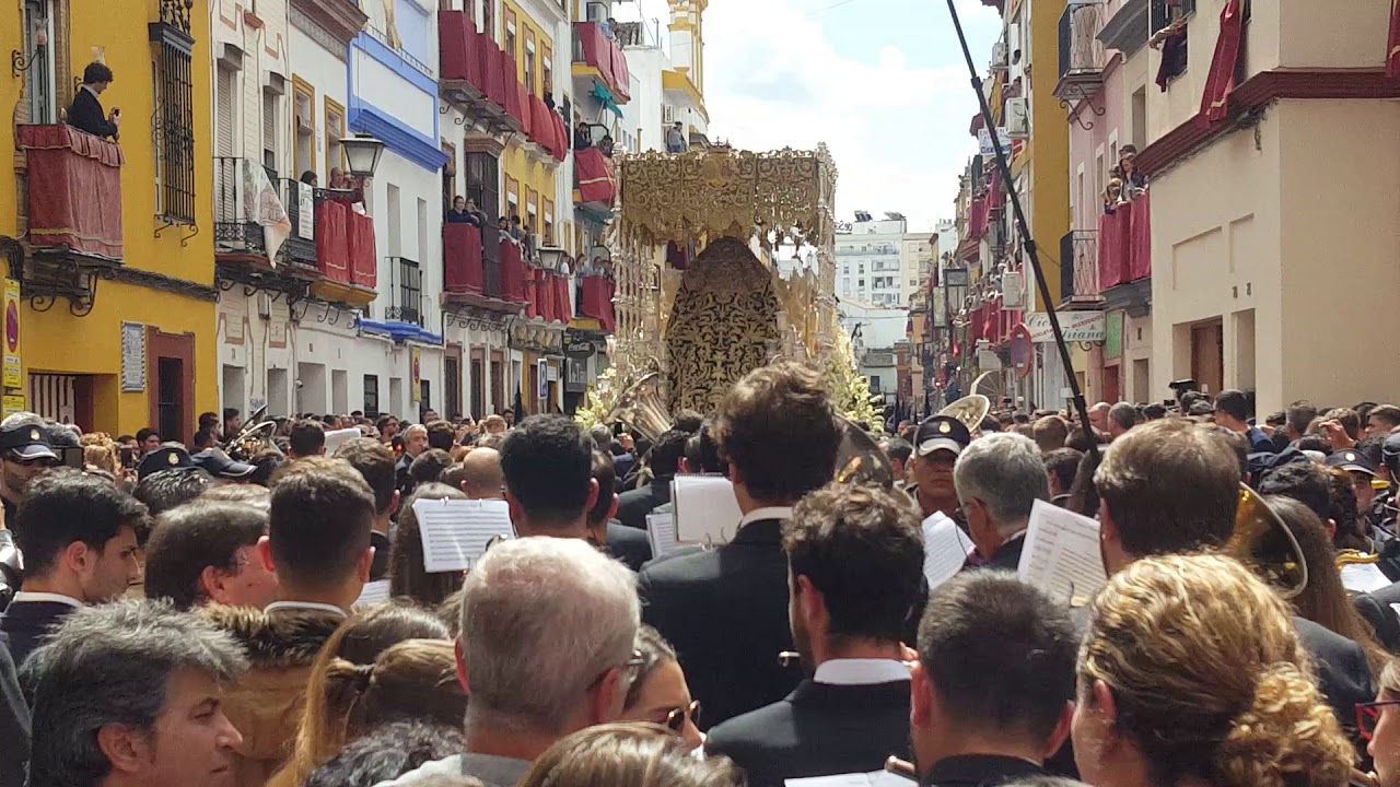 Esperanza de Triana en Calle Pureza 