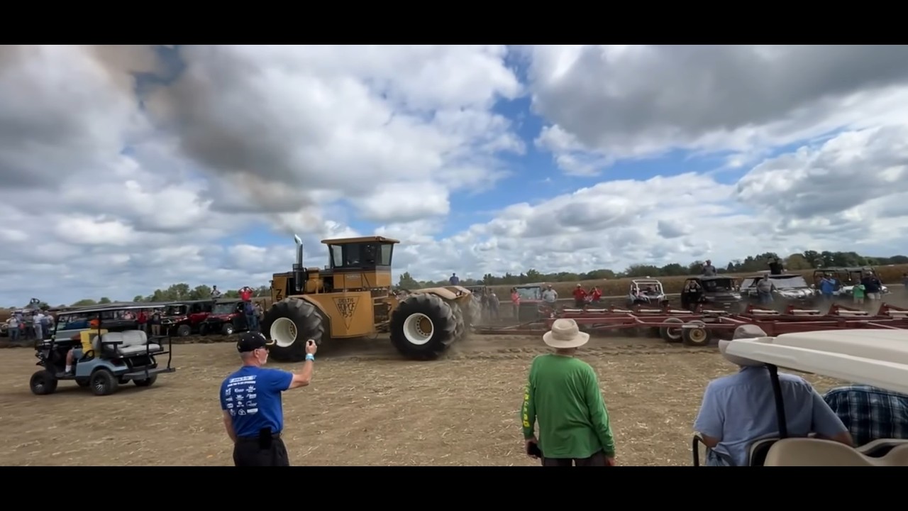 CLASSIC Tractors at the Half Century of Progress