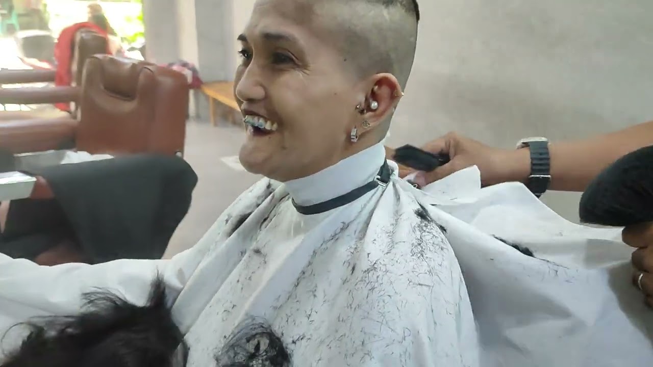 Vivien Headshave