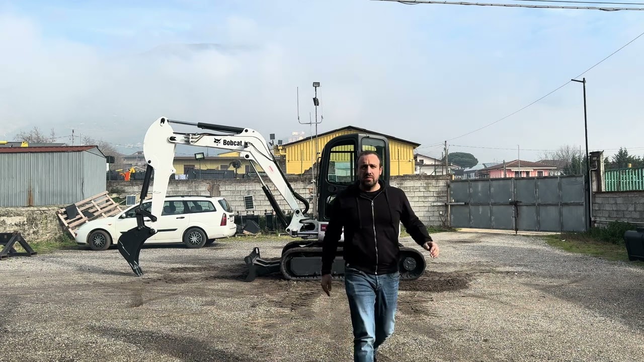 MINIESCAVATORE BOBCAT 435 FAST TRACK GIROSAGOMA