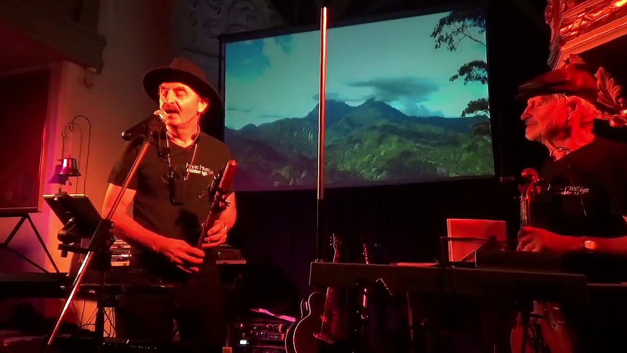 El Condor Pasa - with Native American Flute