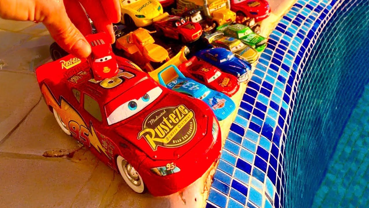 Disney Pixar Cars toys Review | Lightning McQueen, Finn McMissile, Mack, Doc Hudson,Cruz Ramirez