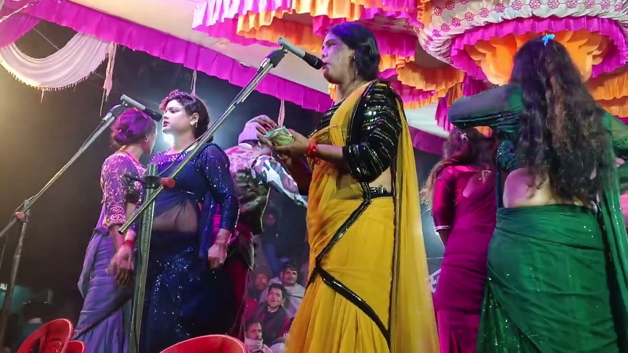 जैसे चुए महुआ राजा चूए मोर जवानी फुर्री कंपनी नवाबगंज भोजपुरी गाना फुर्री डांसर 