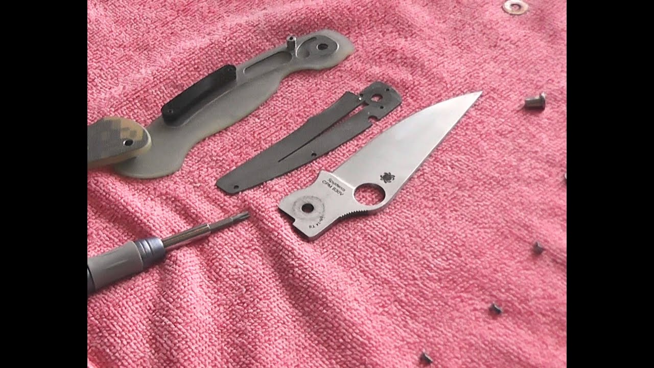 Démontage et remontage du Spyderco Military