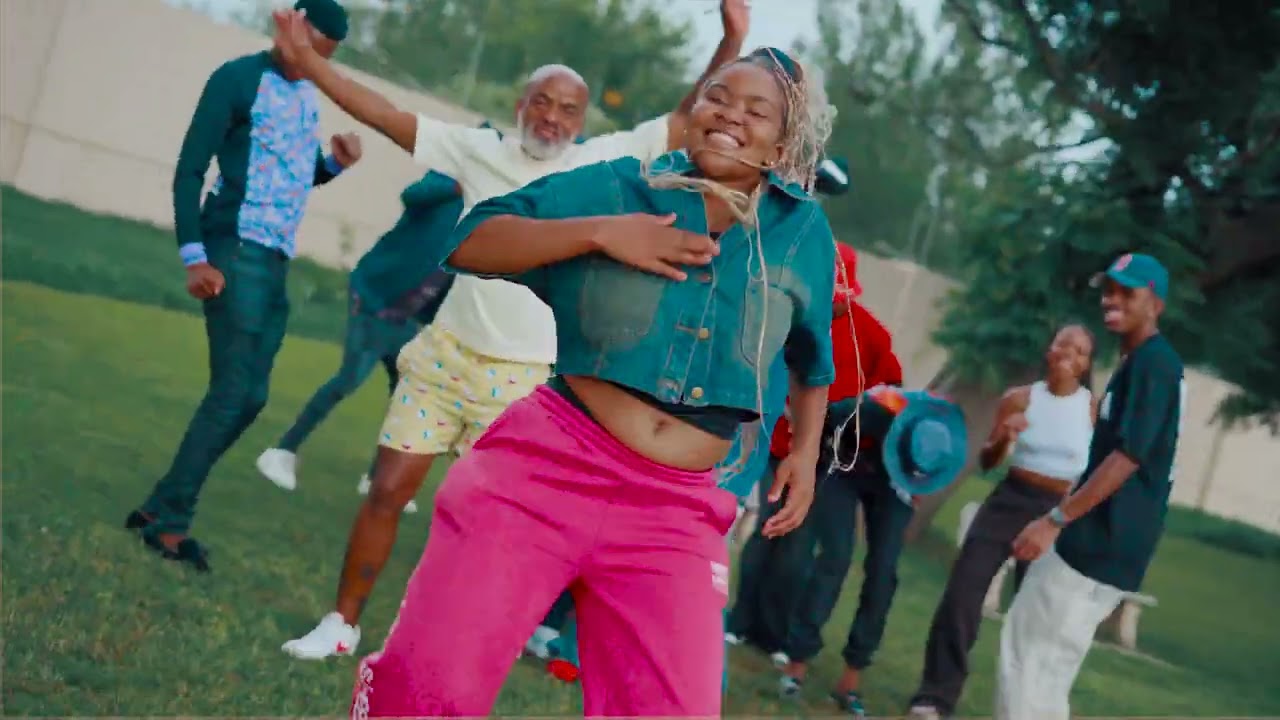 Super Mosha,Lintonto,Olley Rsa&HFLY Ft Qwesta Kufet,Teekay M10,Luna Deep(Lihle Are u Walking Visual)