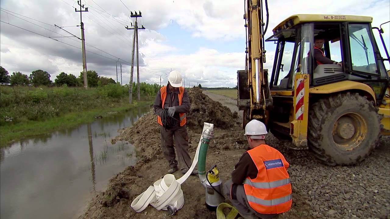 Atlas Copco Weda Submersible Dewatering Pump in action