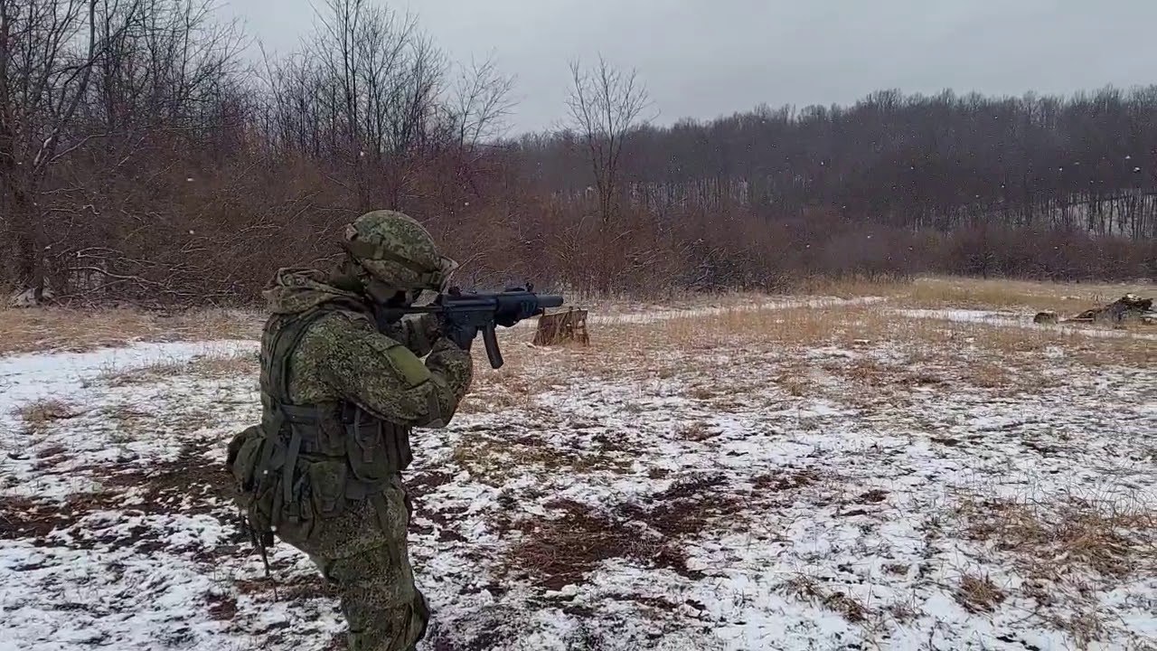 A Ratnik bean with an MP5SD6