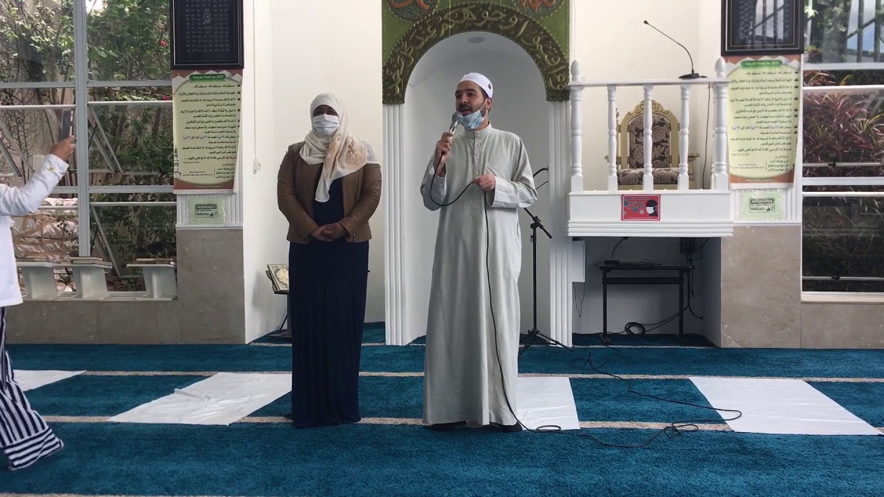 دخول بودرينا البرازيلية الإسلام وسط فرحة من الناس في مسجد صلاح الدين بساوباولو #إلا_رسول_الله