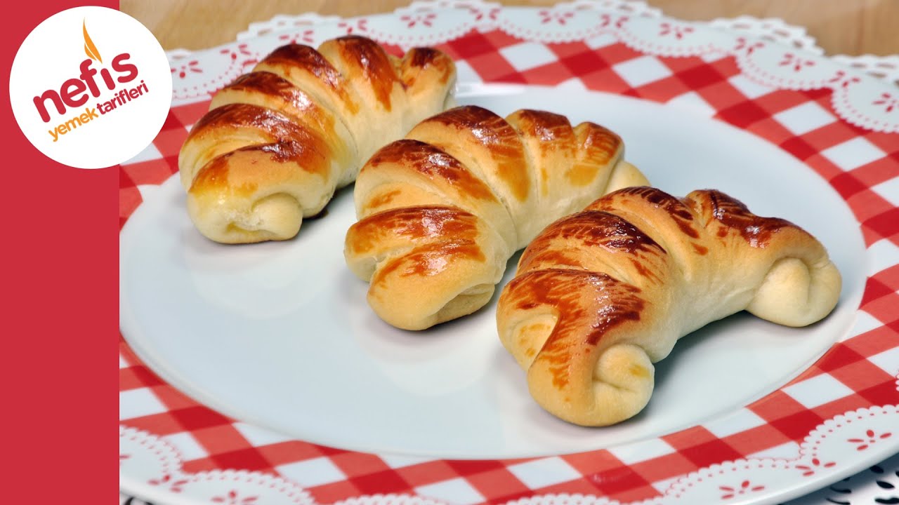 Bayatlamayan Şerit Poğa&ccedil;a Tarifi | Mayalı Yumuşacık Poğa&ccedil;a Nasıl Yapılır?