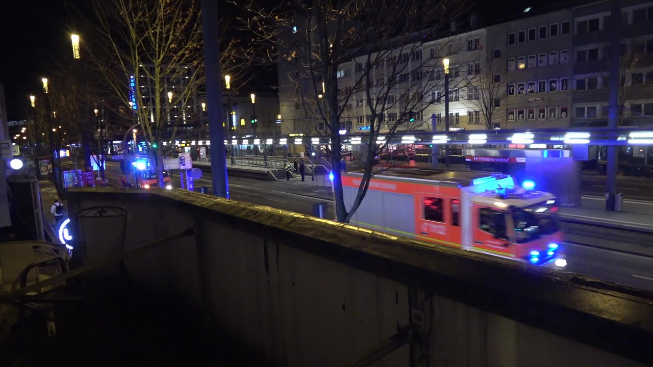 HLF 20 + Reserve-DLK 23/12 BF Bonn FW 1 mit Dauerpresslufthorn + Einblendung Feuerwehreinsatz