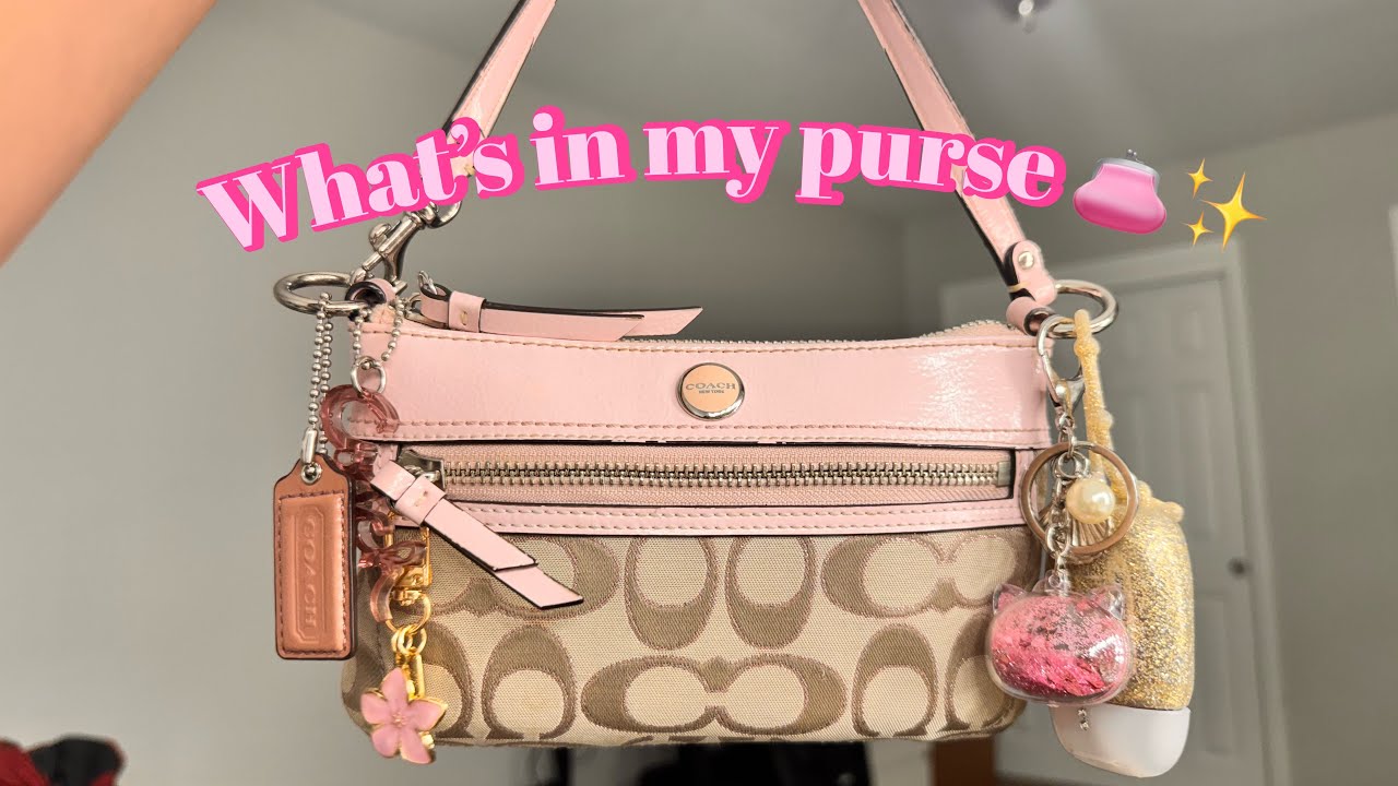 What’s in my purse / Vintage Coach Purse