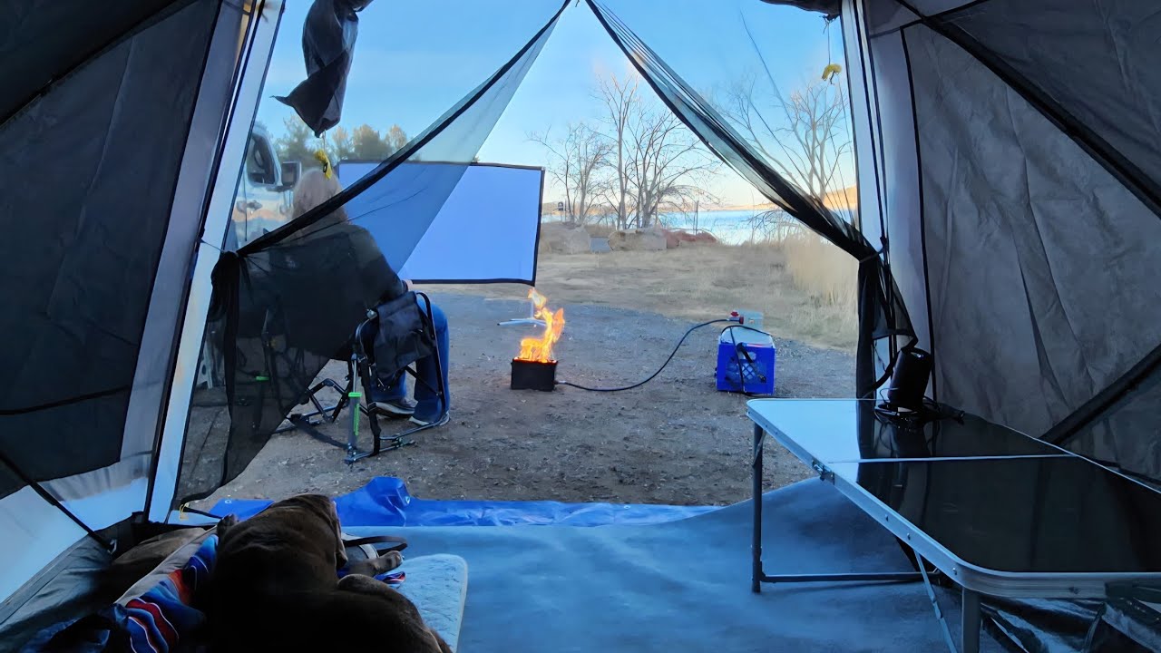 A Cozy Winter Day Camp